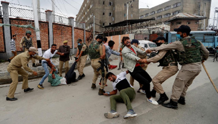 Five Kashmiris killed as violence escalates in IIOJ&K