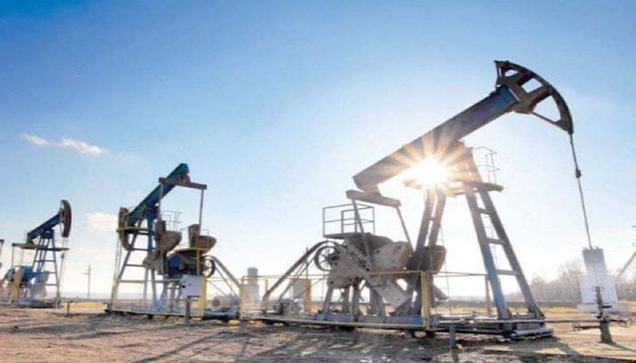 Huge hydrocarbon seepages in KP still untapped