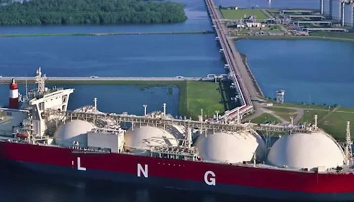 Govt secures LNG from Qatar to meet winter demand