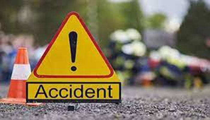 Two young men killed in traffic accidents
