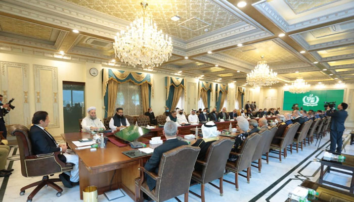 Imran enlightens Muslim envoys on Rehmatul-lil-Alameen Authority