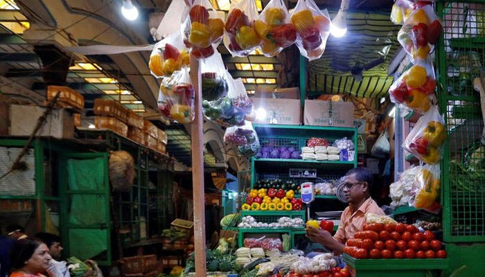 Inflation across world rises to 3.2pc: Pakistanis feel its maximum heat