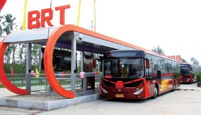 '200.000 penumpang bepergian dengan BRT setiap hari'