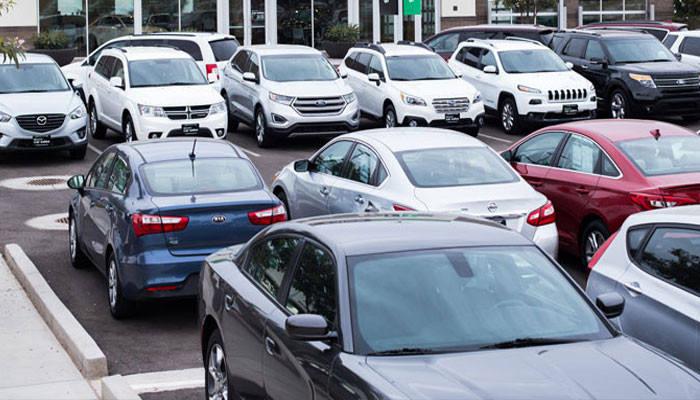 Penjualan mobil Oktober melonjak;  pertumbuhan terlihat moderat