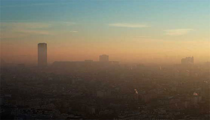 Air pollution in Europe still killing 300,000 a year: report