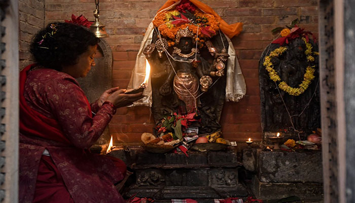 Stolen Nepali statue returns to its temple after decades in US