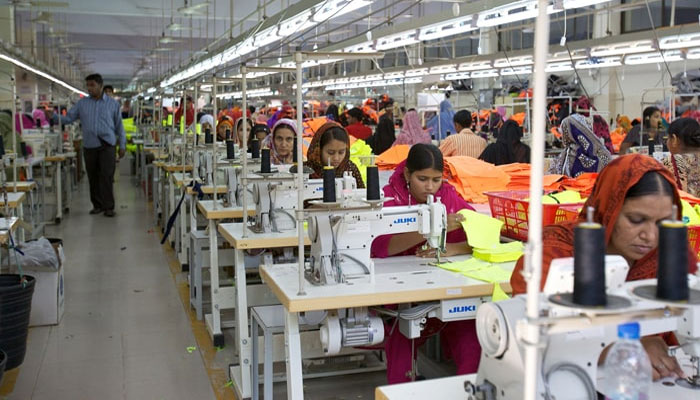 Textile exporters consider legal challenge to gas price increase