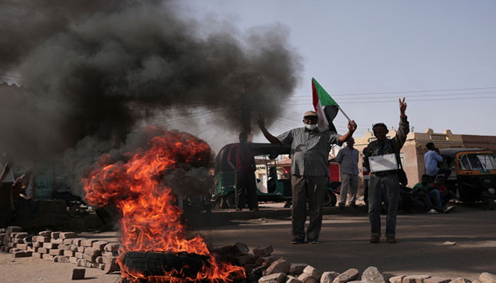 Polisi Sudan menembakkan gas air mata ke pengunjuk rasa Khartoum