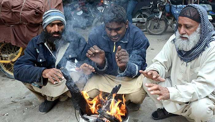Nine degrees centigrade Karachiites brace coldest night