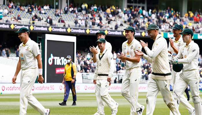Hapless England’s Ashes dreams in tatters as Australia pounce