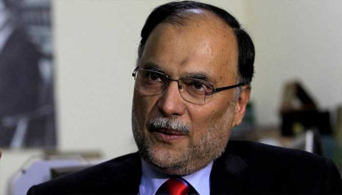 Nawaz to return after doctors’ permission, says Ahsan Iqbal