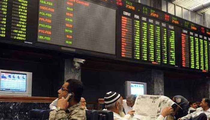 Stocks gain on energy, cement boost; mini-budget worries weigh