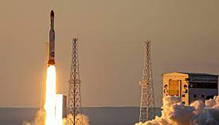 Iran mengumumkan peluncuran luar angkasa baru