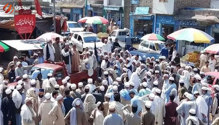 Disputed land in Torkham: Protesting tribesmen claim stopping construction work