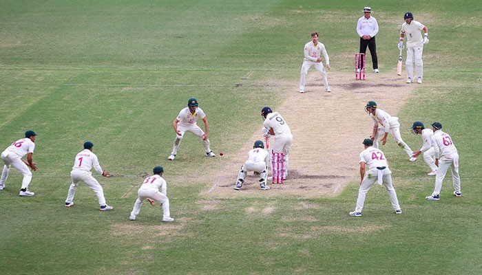 England dig in to salvage draw in 4th Ashes Test - Vimarsana News
