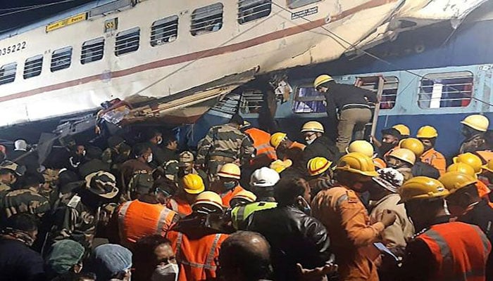 Nine killed in India train accident