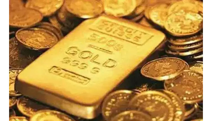 Gold up Rs400/tola