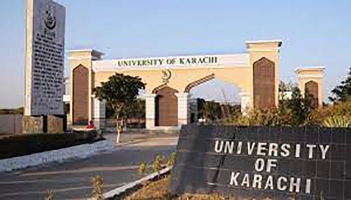 KU welcomes new students with massive procession