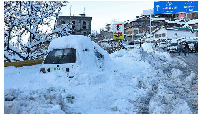 Murree tragedy: Buzdar removes top officers