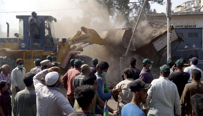 Two anti-encroachment officials injured in Lighthouse area