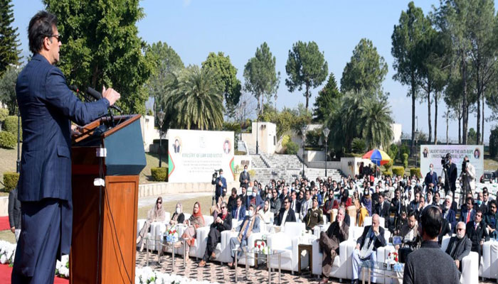 700 amends to overhaul legal system