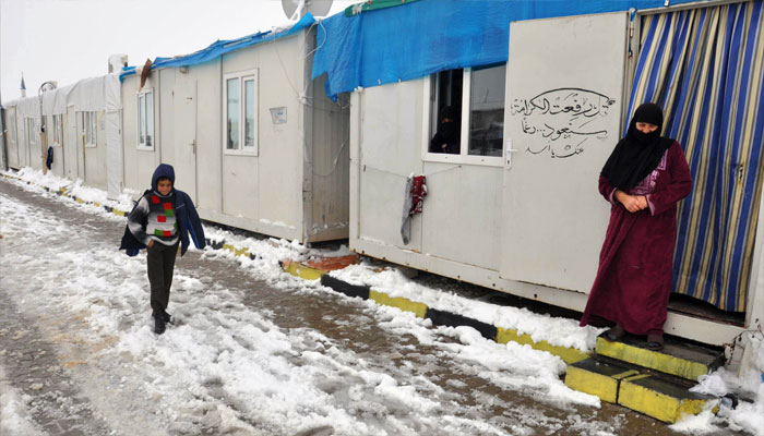 Rare ME snow brings al-Quds joy, misery for Syrian refugees