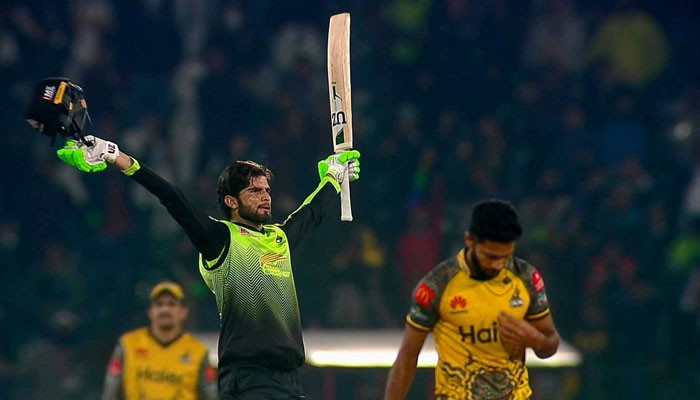 Qalandars lose in super over thriller - Vimarsana News