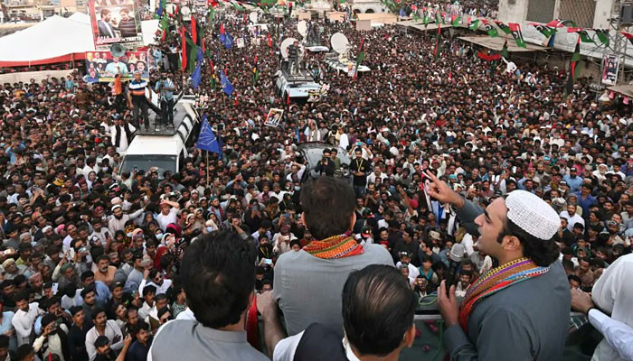 Bilawal dares PM Imran Khan to dissolve assemblies - Vimarsana News