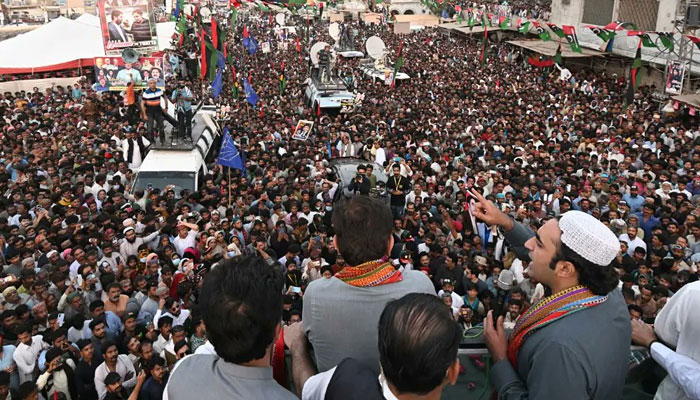 Bilawal dares PM Imran Khan to dissolve assemblies