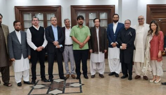 JAC members call on Punjab Speaker: Pervaiz Elahi demands withdrawal of  amendment to PECA ordinance