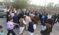 Ides of March: PTI MNAs, workers storm Sindh House