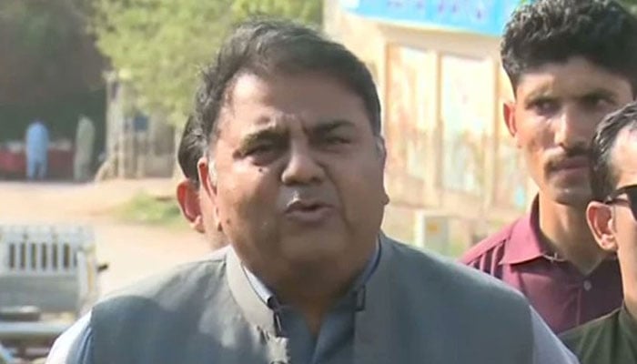 No soldier sides with thieves, says Fawad Chaudhry