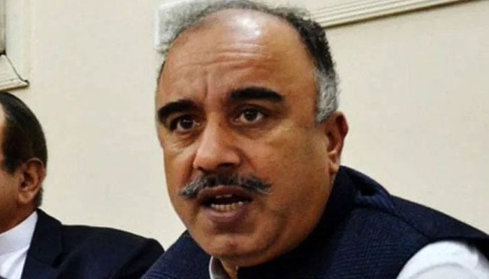 Shah Farman. Photo: Twitter