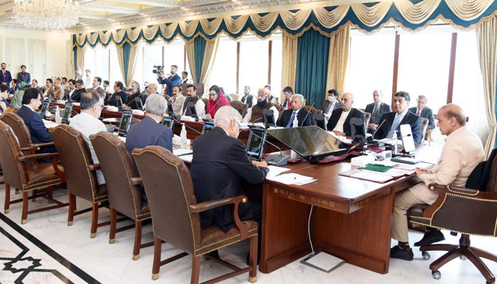 PM Shehbaz chairing his first federal cabinet meeting in Islamabad on April 20, 2022. Photo: PID