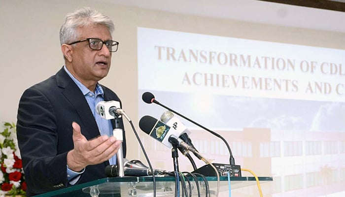 In this Nov 2021 photo, former SAPM on Health Dr Faisal Sultan addressing to the ceremony of the upgraded Central Drugs Testing Laboratory at Drug Regulatory Authority of Pakistan (DRAP) Karachi. -APP