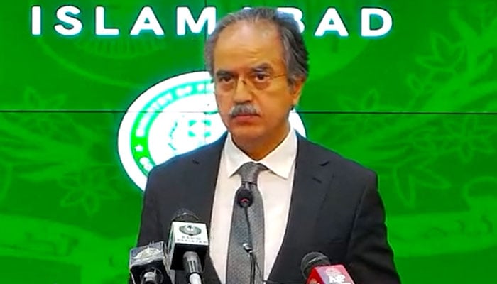 Foreign Office spokesman Asim Iftikhar addressing a weekly press briefing in Islamabad on April 25, 2022. Photo: Twitter/ForeignOfficePk