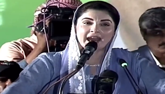 Maryam Nawaz addressing a public rally in Attock. Photo: Screengrab of a Twitter video