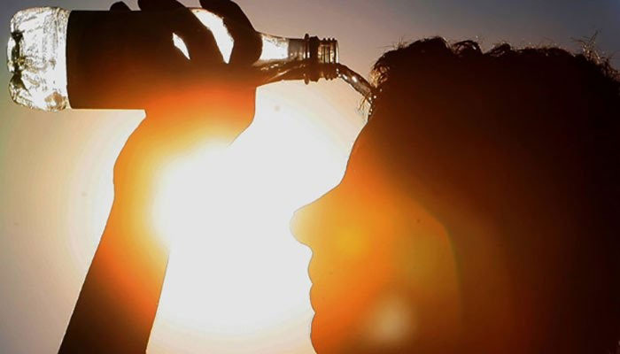 Met Office predicts severe heatwave conditions next week - Vimarsana News