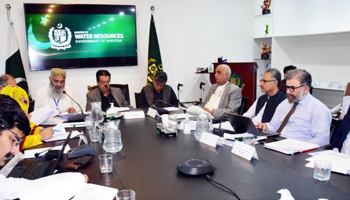 Minister for Water Resources Khursheed Shah at the meeting of the Standing Committee on Water Resources in the Ministry of Water Resources on May 12, 2022. Photo: PID