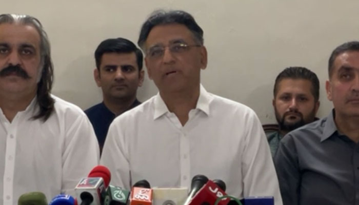 No country willing to support new govt: Asad Umar