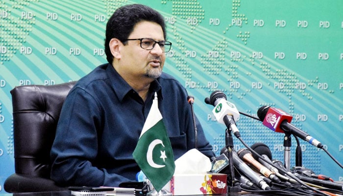 No hike in POL prices on immediate basis: Miftah