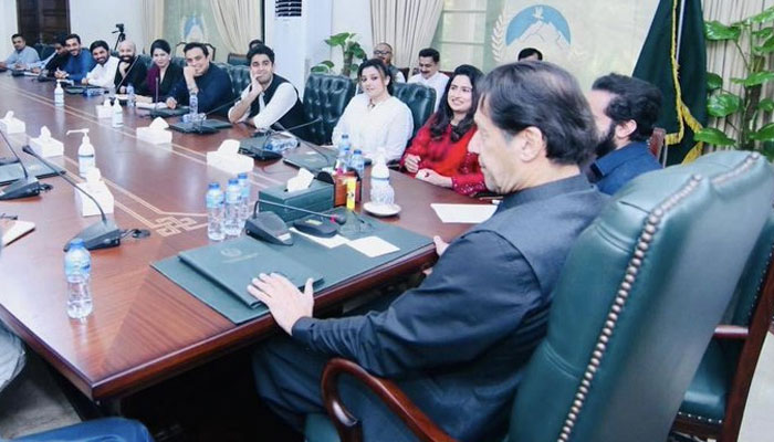 Ex-PM Imran Khan meeting with digital journalists in Peshawar on May 31, 2022. Photo: Twitter