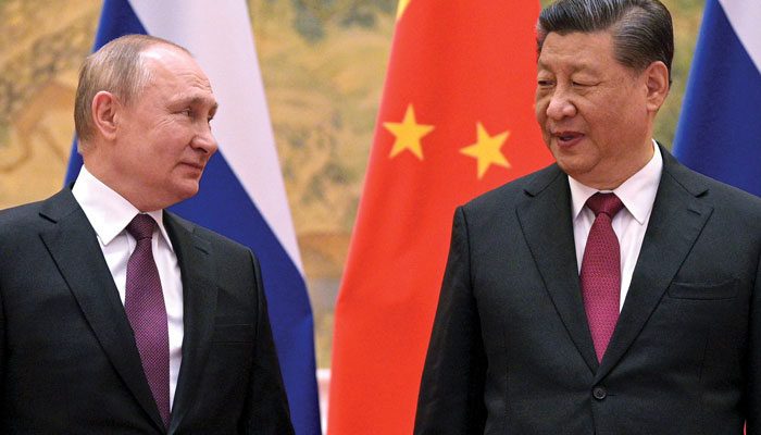 Russian President Vladimir Putin (Left) and his Chinese counterpart President Xi Jinping. Photo: Agencies