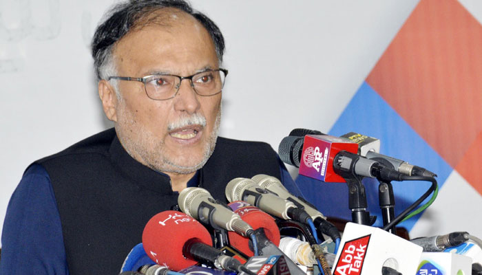 Minister for Planning and Development Ahsan Iqbal addressing a press conference in Lahore on July 9, 2022. Photo: PID