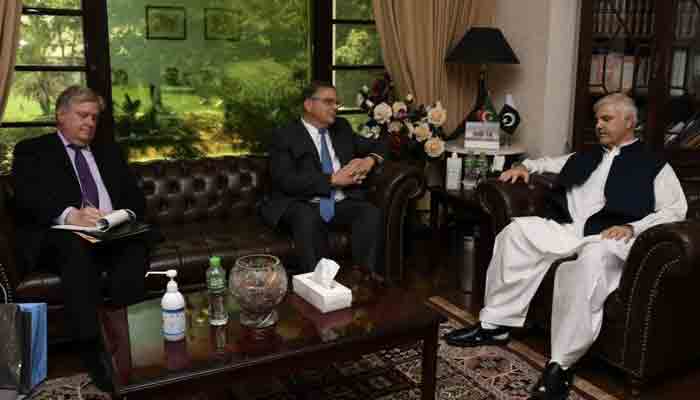 Chief Minister Mahmood Khan meeting with US Ambassador to Pakistan Donald Blome. —Twitter