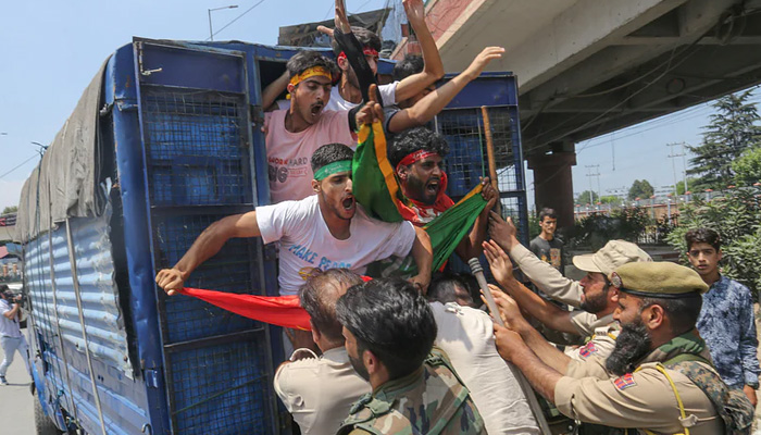 Indian police detain scores of mourners gathered in various parts of IIoJKs Srinagar on Sunday and took part in Muharram processions. Photo: The Free Press Journal