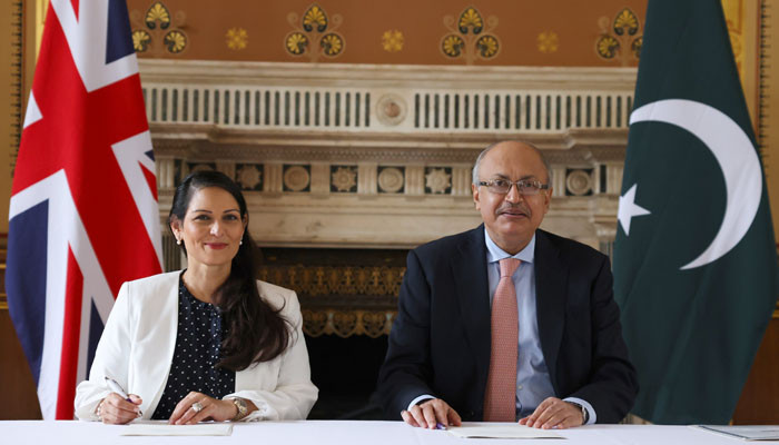 UK, Pakistan sign accord to repatriate criminals - Vimarsana News