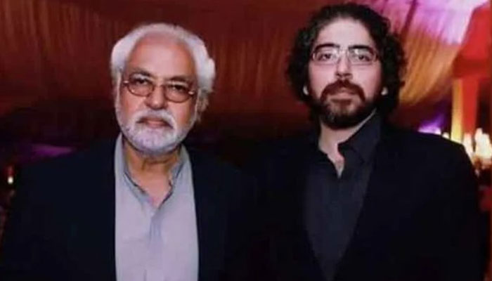 Renowned journalist Ayaz Amir (L) along with his son Shahnawaz. File photo
