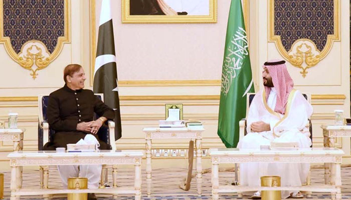 Prime Minister Shehbaz Sharif meeting with Saudi Crown Prince Mohammed Bin Salman. —APP/ File