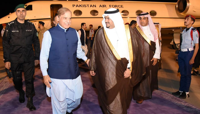 PM Shehbaz Sharif to discuss $3bn Saudi deposits rollover